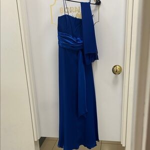 Elegant One-Shoulder Blue Dress